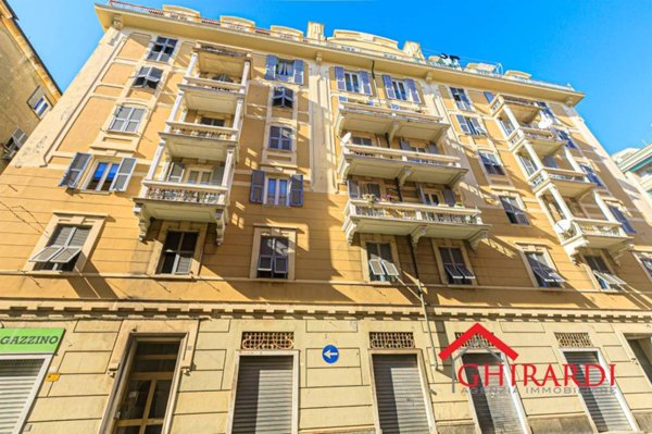 appartamento in vendita a Genova in zona Sestri Ponente