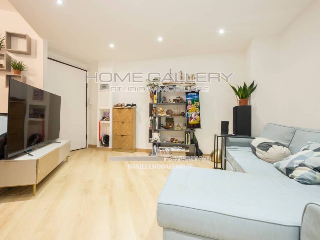 appartamento in vendita a Genova in zona Sturla