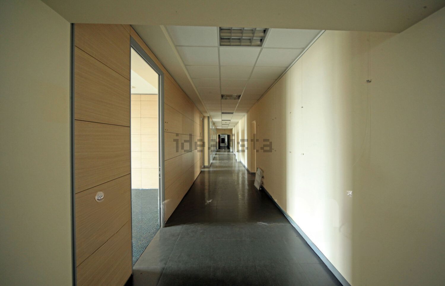 ufficio in vendita a Genova in zona Sampierdarena