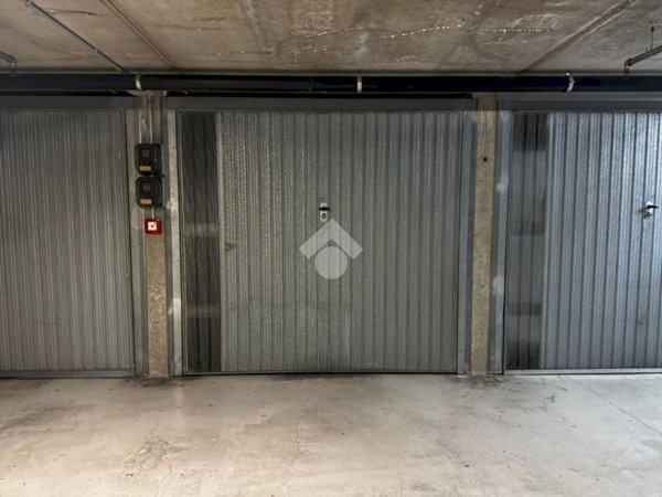 casa indipendente in vendita a Genova in zona Sampierdarena