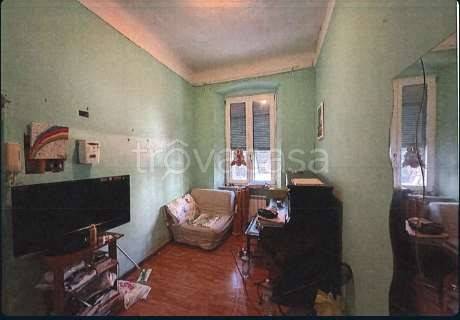 appartamento in vendita a Genova in zona Bolzaneto