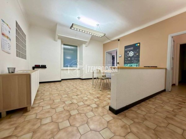 appartamento in vendita a Genova in zona Sestri Ponente