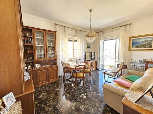 appartamento in vendita a Genova in zona Sestri Ponente