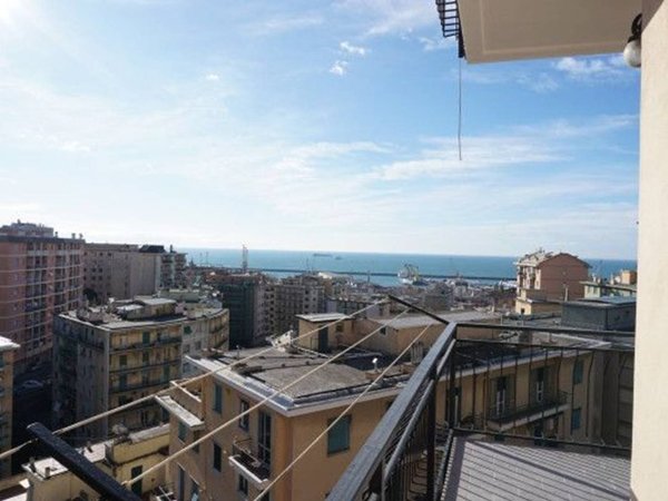 appartamento in vendita a Genova in zona Sampierdarena