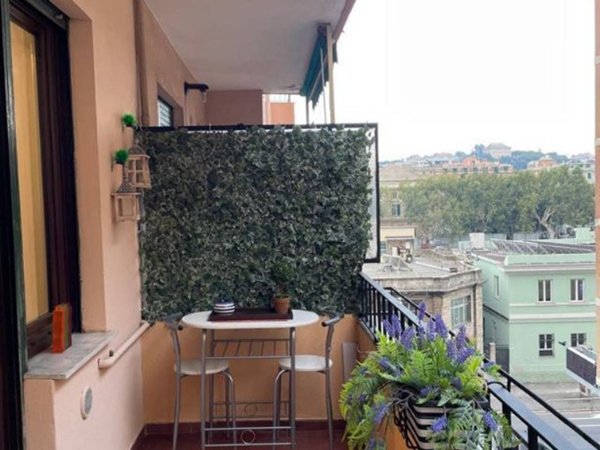 appartamento in vendita a Genova in zona Rivarolo