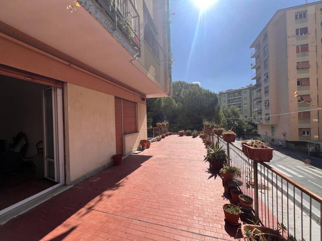 appartamento in vendita a Genova in zona Marassi