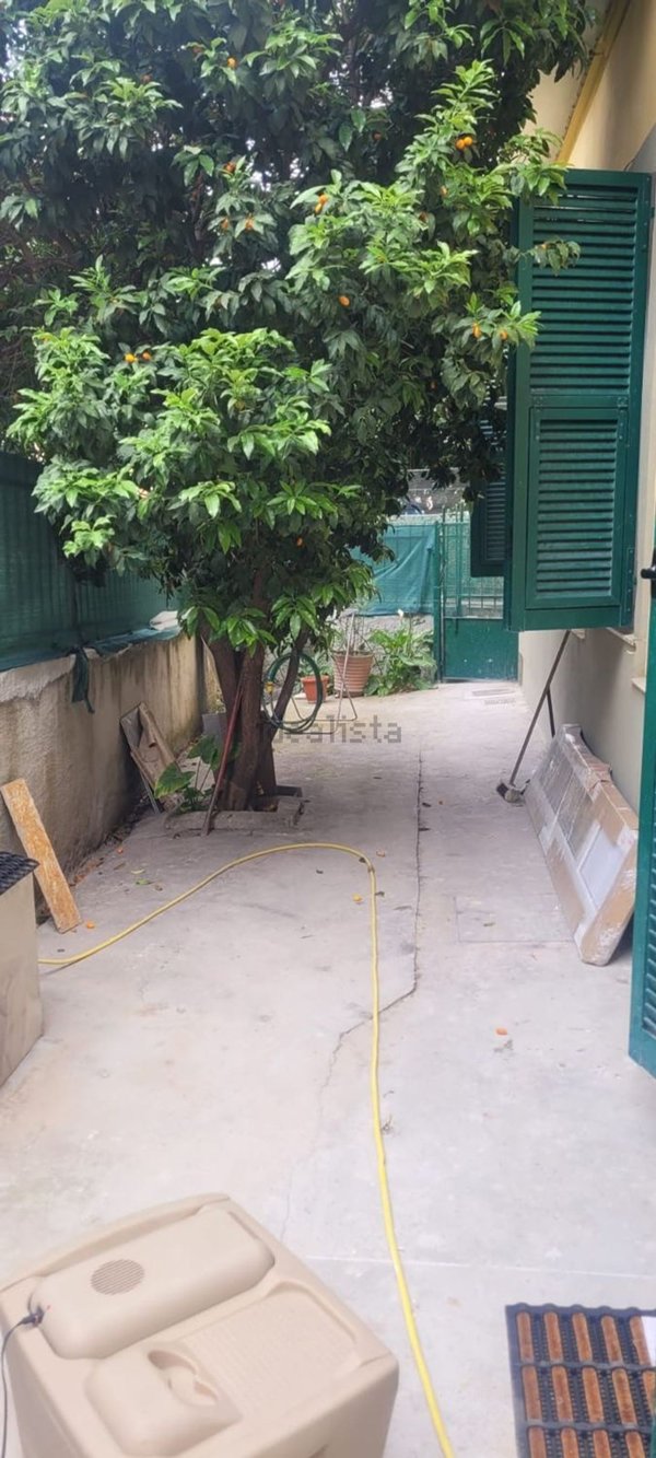 appartamento in vendita a Genova in zona Certosa