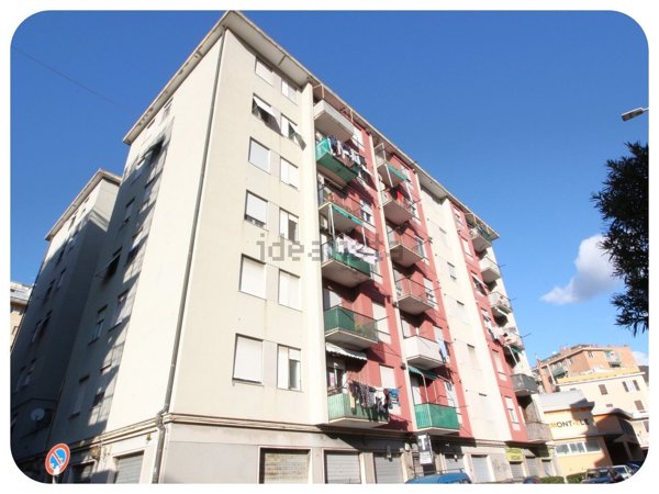 appartamento in vendita a Genova in zona Rivarolo