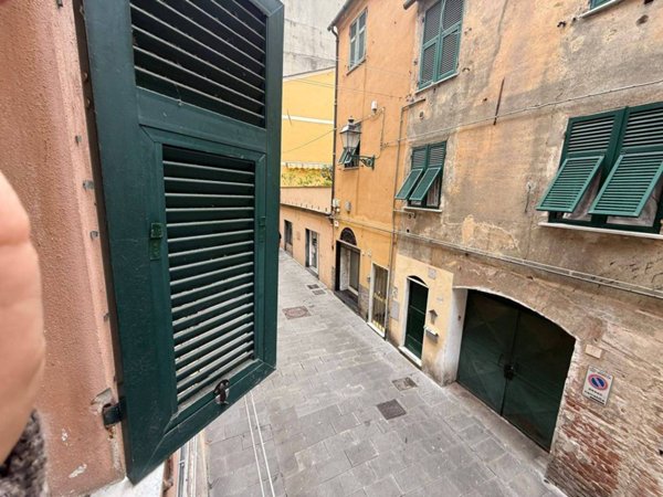 appartamento in vendita a Genova in zona Sestri Ponente