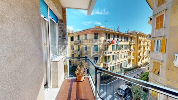 appartamento in vendita a Genova in zona Sestri Ponente