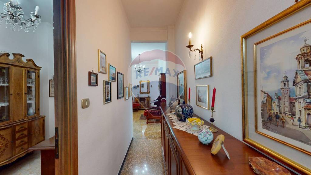 appartamento in vendita a Genova in zona Sestri Ponente