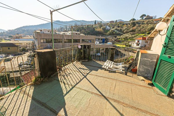 appartamento in vendita a Genova in zona Molassana