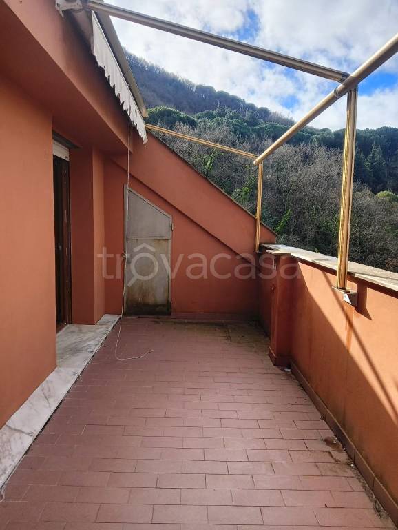 appartamento in vendita a Genova in zona San Gottardo/Sant'Eusebio