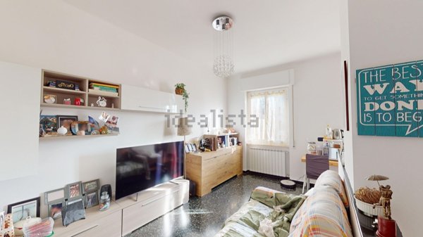 appartamento in vendita a Genova in zona Sestri Ponente