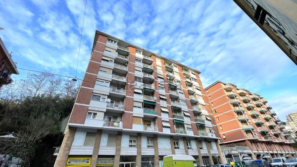 appartamento in vendita a Genova in zona Marassi