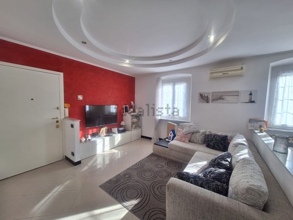 appartamento in vendita a Genova in zona Bolzaneto