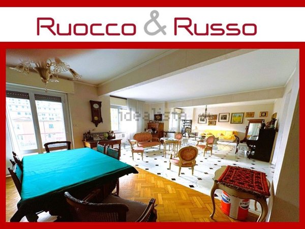 appartamento in vendita a Genova in zona Sturla