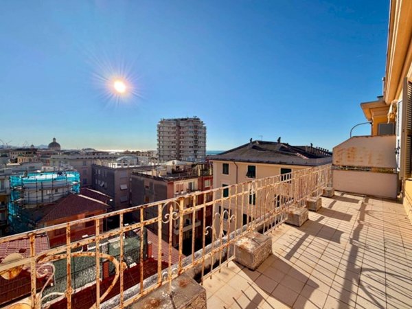 appartamento in vendita a Genova in zona Pegli