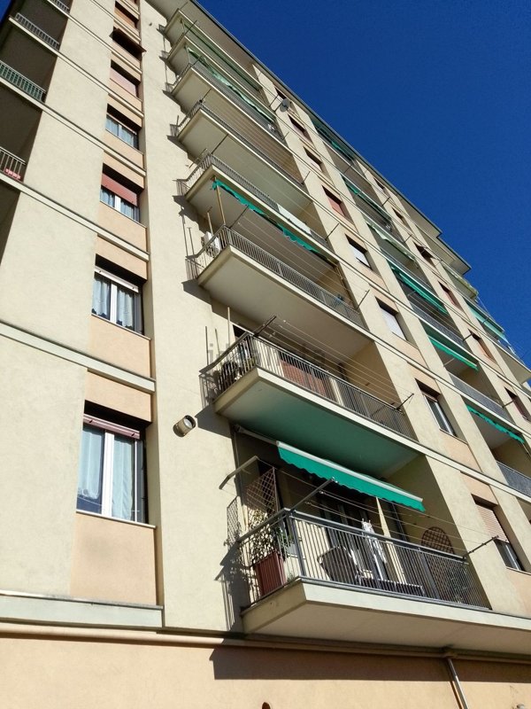 appartamento in vendita a Genova in zona Rivarolo