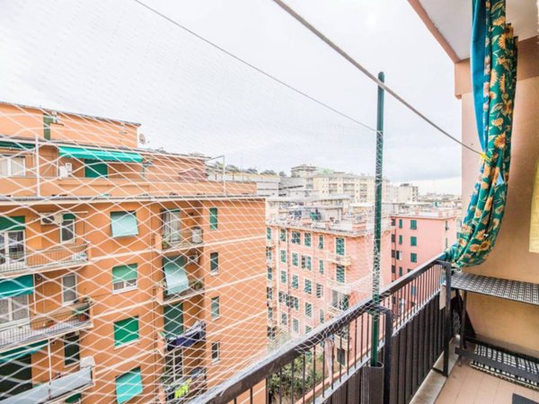 appartamento in vendita a Genova in zona Sampierdarena