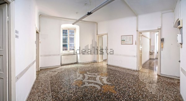 appartamento in vendita a Genova in zona Sestri Ponente