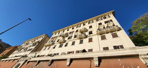 appartamento in vendita a Genova in zona Staglieno