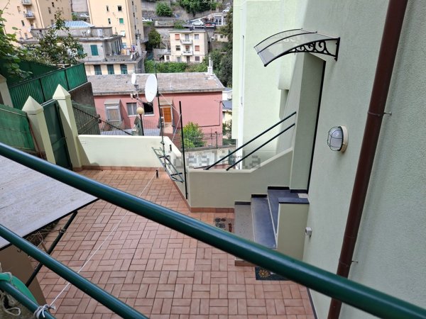 appartamento in vendita a Genova in zona Quezzi