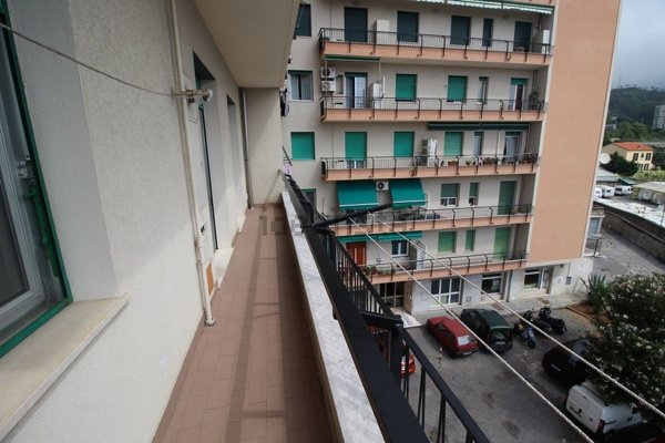 appartamento in vendita a Genova in zona Palmaro / Pra'