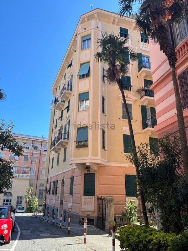 appartamento in vendita a Genova in zona Pegli