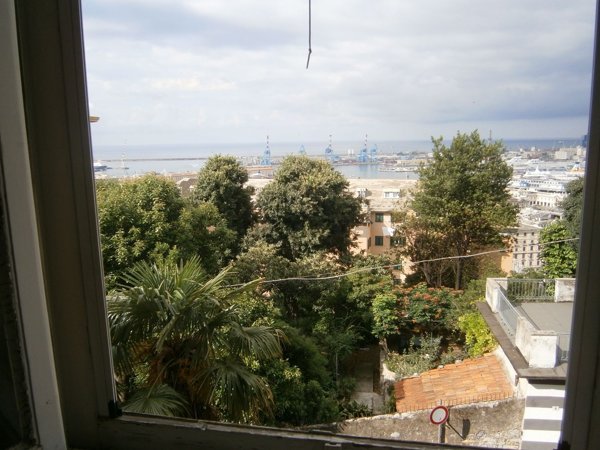 appartamento in vendita a Genova in zona Lagaccio / Granarolo