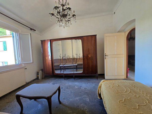 appartamento in vendita a Genova in zona Sestri Ponente