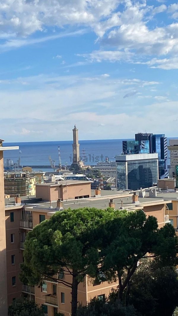 appartamento in vendita a Genova in zona Sampierdarena