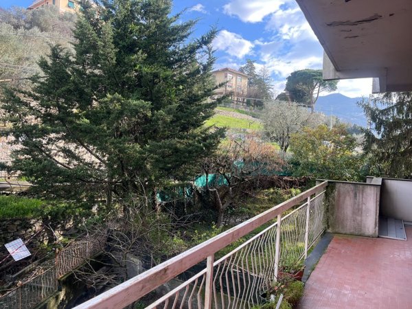 appartamento in vendita a Genova in zona Struppa