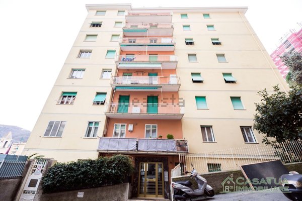 appartamento in vendita a Genova in zona Quezzi