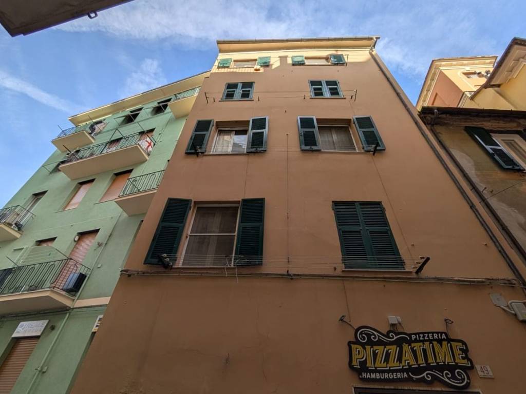 appartamento in vendita a Genova in zona Voltri