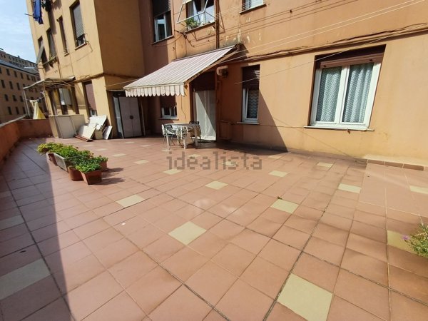 appartamento in vendita a Genova in zona Lagaccio / Granarolo