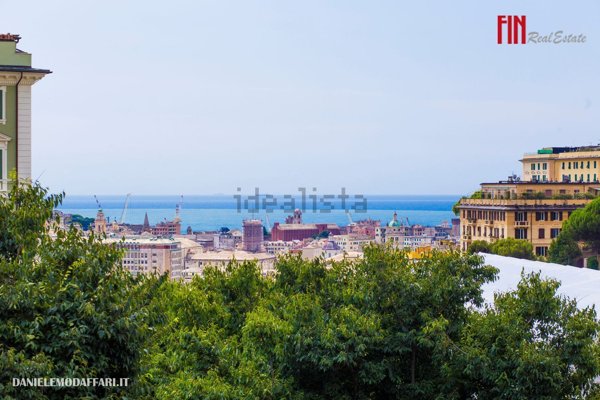 appartamento in vendita a Genova in zona Castelletto