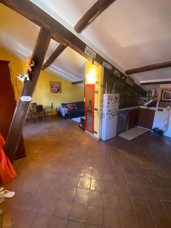 appartamento in vendita a Genova in zona Sestri Ponente