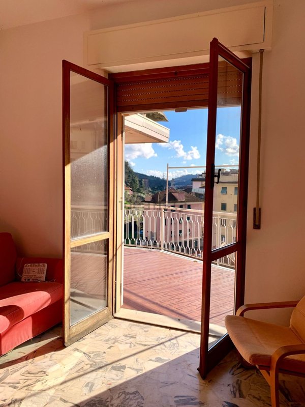 appartamento in vendita a Genova in zona Pontedecimo