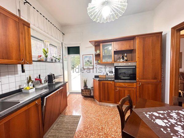 appartamento in vendita a Genova in zona Certosa