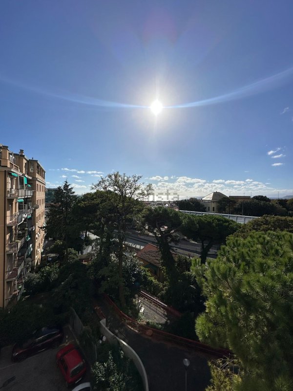 appartamento in vendita a Genova in zona Palmaro / Pra'