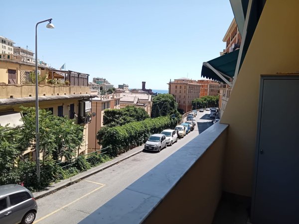 appartamento in vendita a Genova in zona Oregina