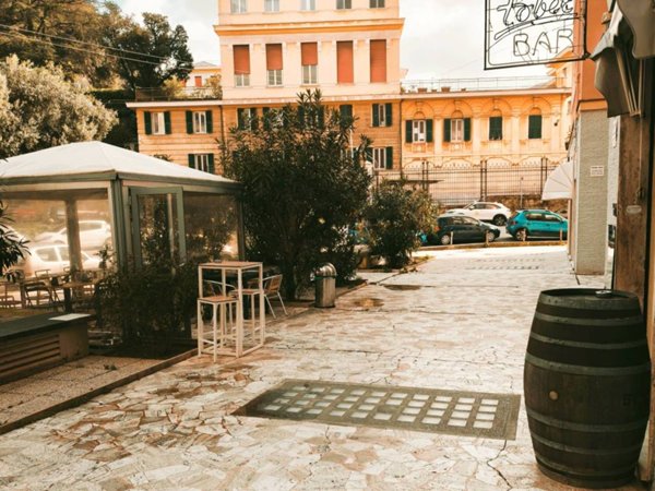 negozio in vendita a Genova in zona Sampierdarena