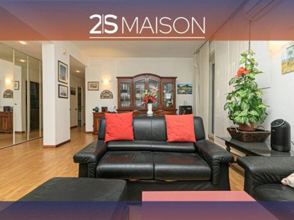 appartamento in vendita a Genova in zona Sestri Ponente