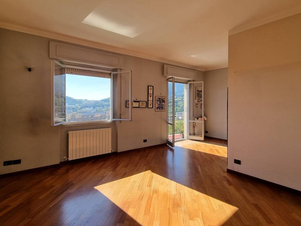 appartamento in vendita a Genova in zona Pontedecimo