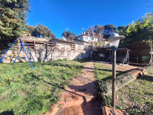 casa indipendente in vendita a Genova in zona Bolzaneto