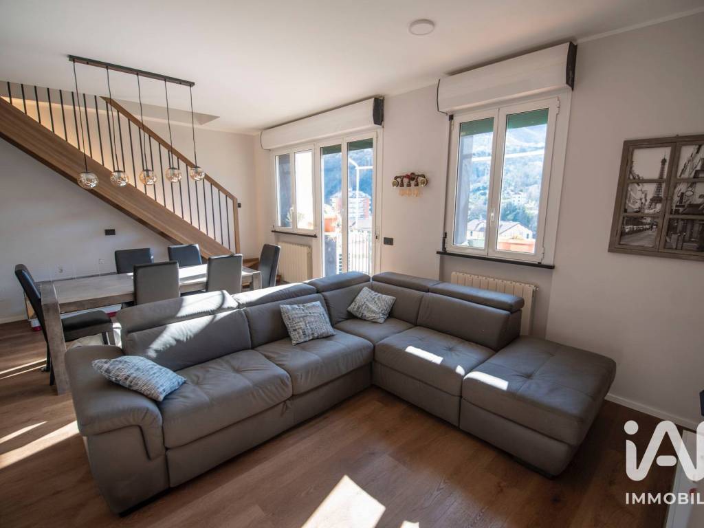 appartamento in vendita a Genova in zona Struppa