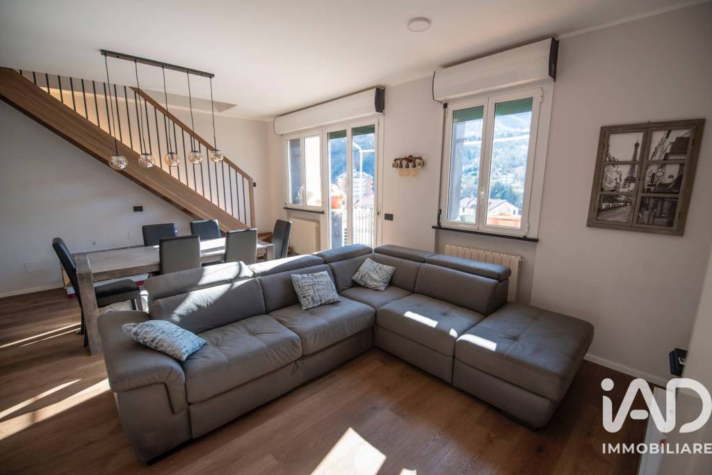 appartamento in vendita a Genova in zona Struppa