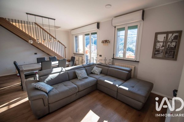 appartamento in vendita a Genova in zona Struppa