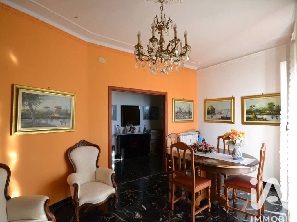 appartamento in vendita a Genova in zona San Benigno